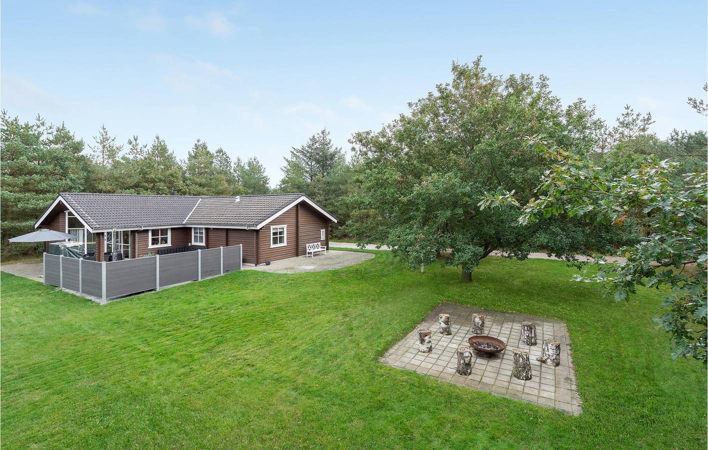 Feriehus for 8 personer med jacuzzi in Trend, Limfjord i Nordjylland