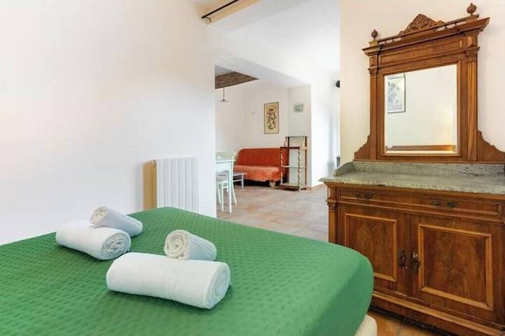 Appartamento intero, Hostdomus -  Olive & Garden 1 in Paravenna, Garlenda