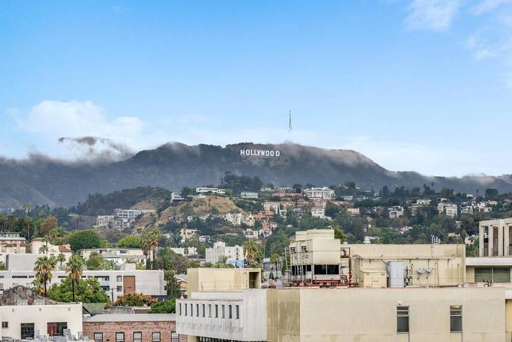 Apartamento para 2 personas, con vistas además de balcón y piscina en Hollywood
