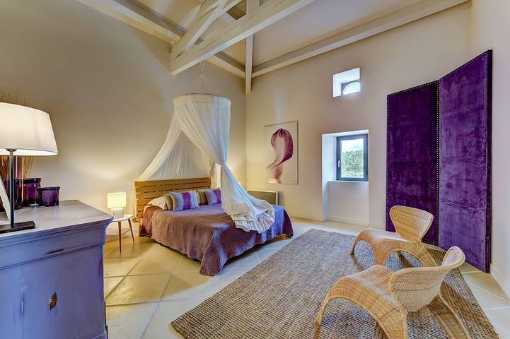 Location de vacances pour 14 personnes, avec terrasse et jardin à Saint-Privat-de-Champclos - 2