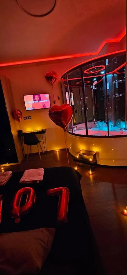 Apartamento de vacaciones para 4 personas, con jacuzzi y sauna - 1