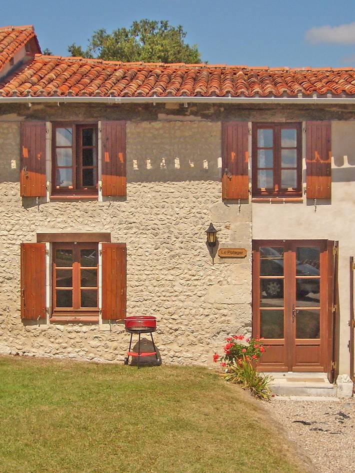 Gîte pour 6 personnes, avec piscine