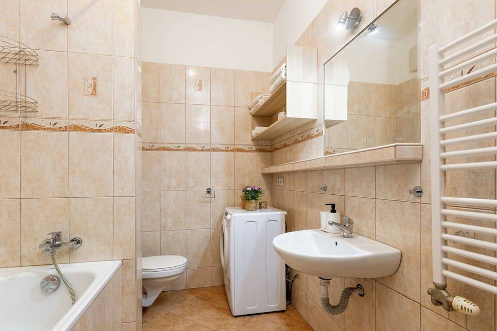 Ganze Wohnung, Urbanelegance Escape, top location, private garage parking in Bratislava, Bratislava und Umgebung