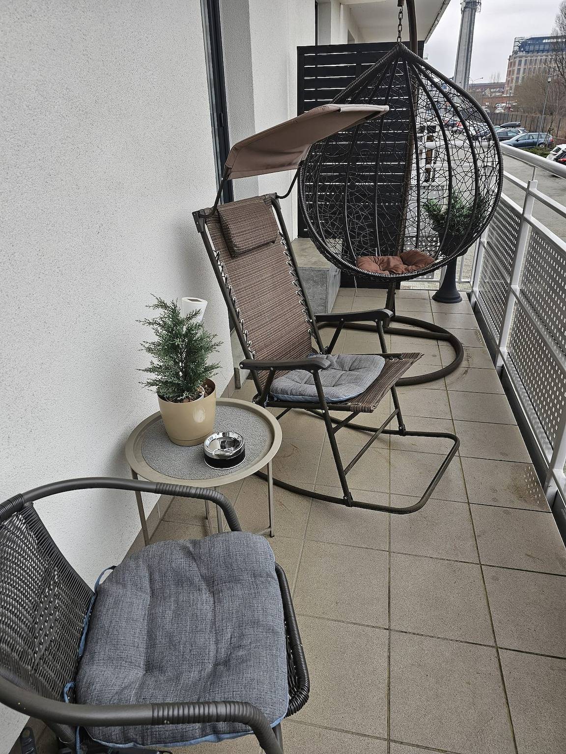 Apartamento vacacional entero, 2-Bed Apt in Zyrardow, Sleeps 6 & Free Parking in Mazovia (región)