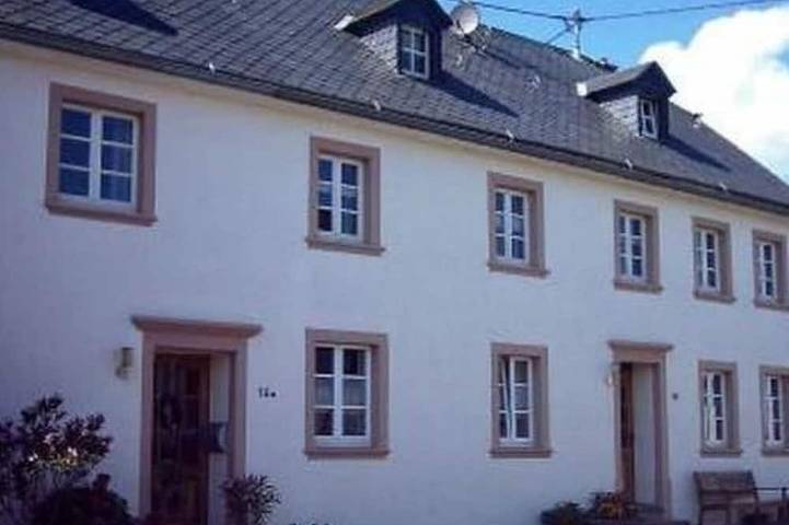 Ferienwohnung für 9 Personen, mit Garten