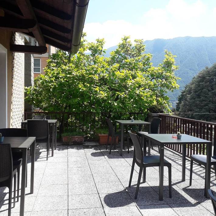 Gîte pour 2 personnes, avec terrasse et jardin à Lenno - 3