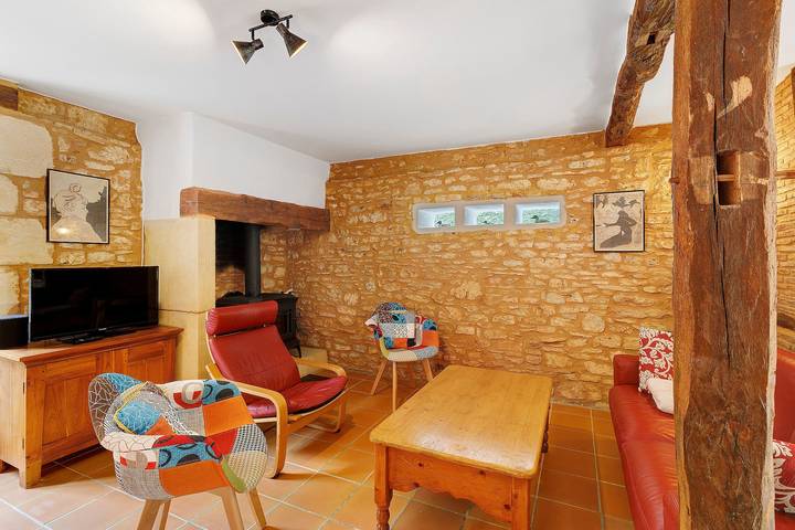 Gîte « La Gariotte » con piscina y jacuzzi compartidos in Montcabrier, Quercy