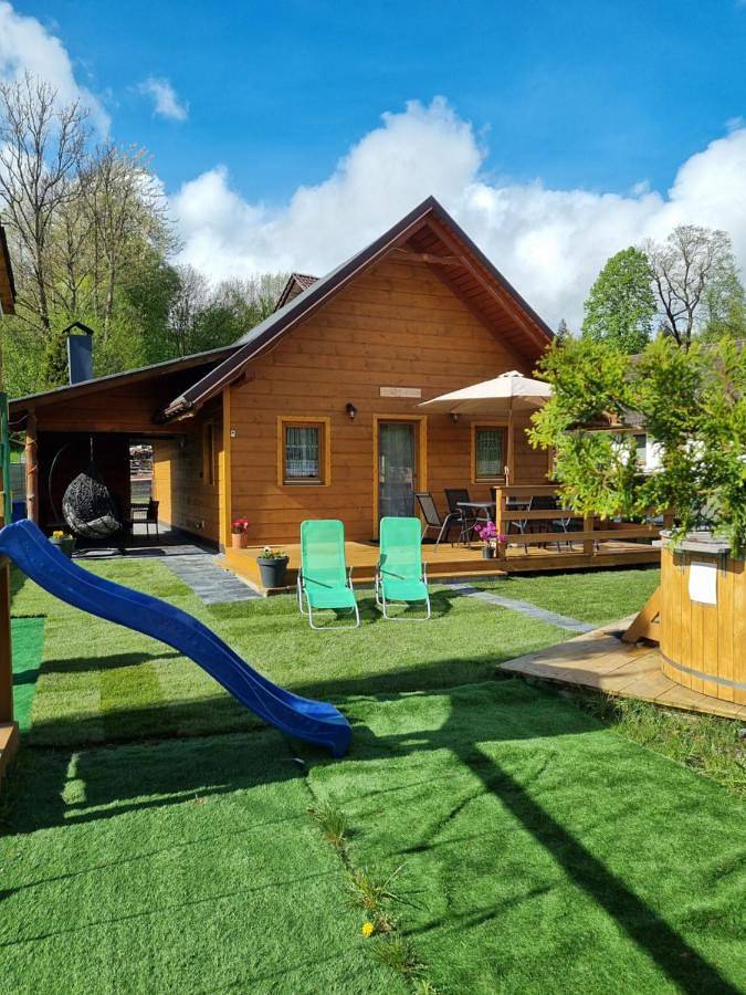 Ferienhaus für 7 Personen, mit Pool und Garten sowie Ausblick, mit Haustier