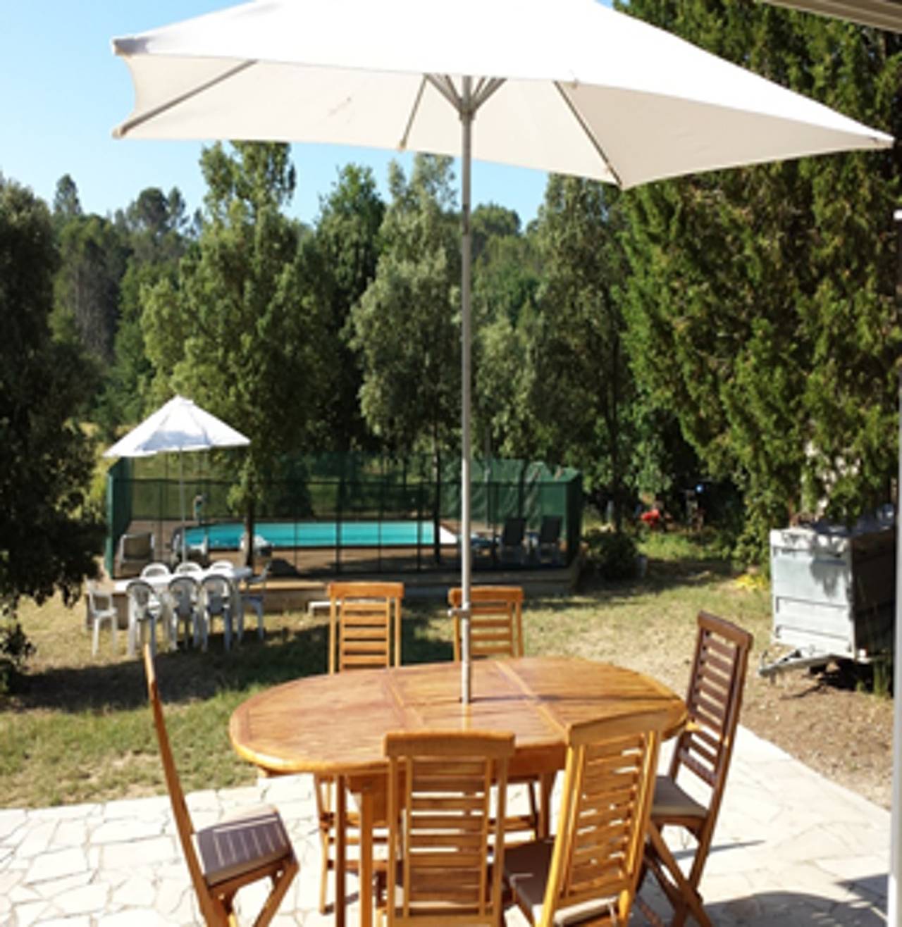 Villa spacieuse à Flassans-sur-Issole avec piscine privée in Besse-sur-Issole, Région de Brignoles
