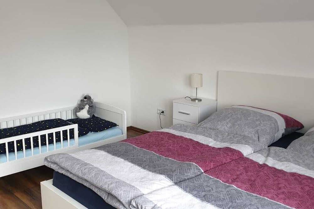 Traumurlaub im Küstenbadeort Minsen - Ladestation am Haus in Minsen, Metropolregion Bremen-Oldenburg