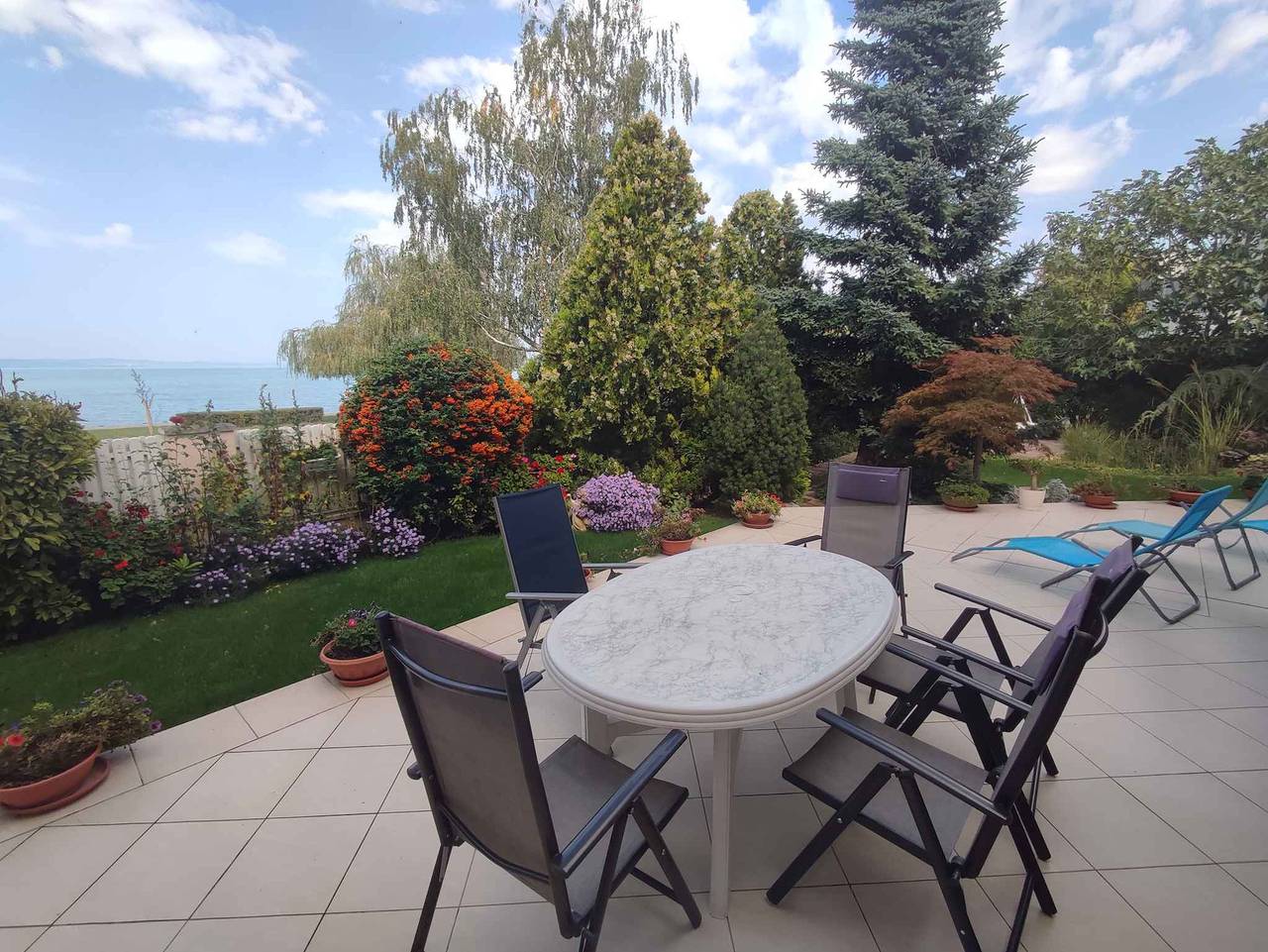 Ferienhaus direkt am Strand mit Sauna, Klimaanlagen, Wlan und wunderschönem Panorama in Siofok, Siófok und Umgebung