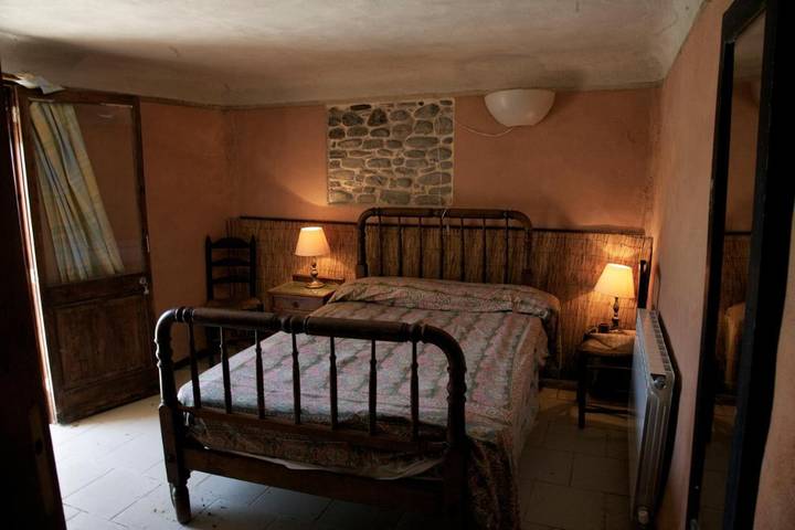 Casa de huéspuedes para 2 personas, con vistas y terraza, Se admiten mascotas en La Jacetania - 4