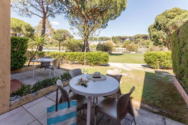 Parc de vacances pour 6 personnes, avec jardin ainsi que balcon et piscine sur la Côte d'Azur - 4