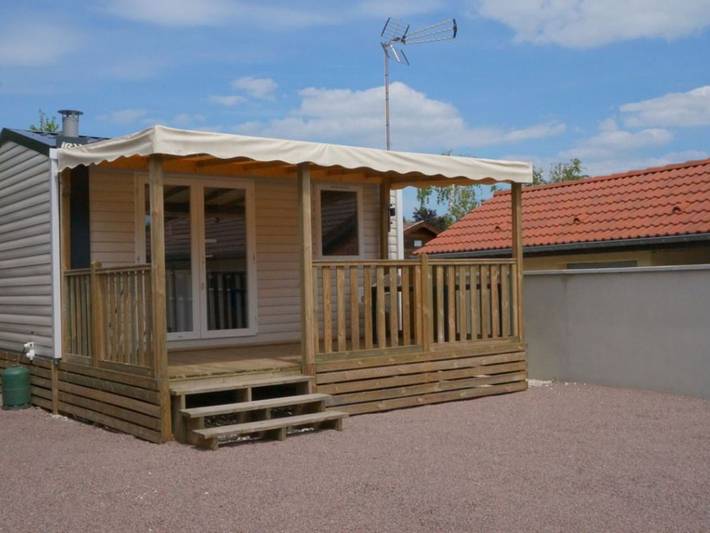 Camping für 3 Personen, mit Pool und Terrasse in Champagne-Ardennen