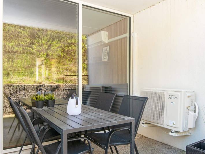 Feriehus for 4 personer, med terrasse og badebasseng, dyr tillatt i Danmark