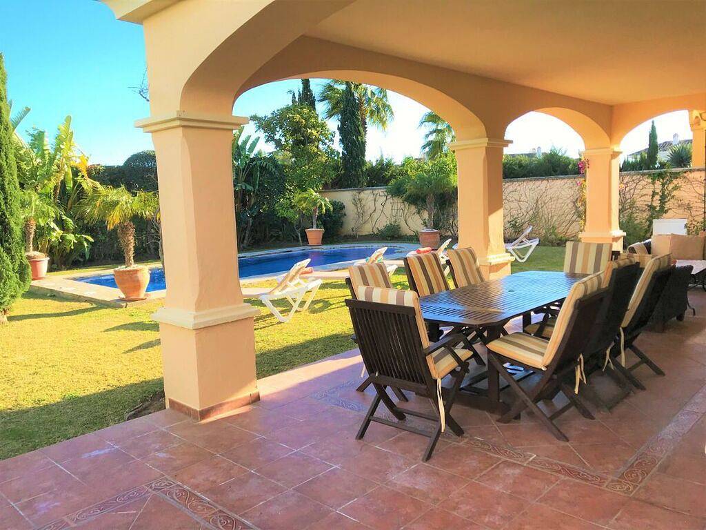 Villa Majestic Comfortable holiday residence in Casares del Sol, Casares