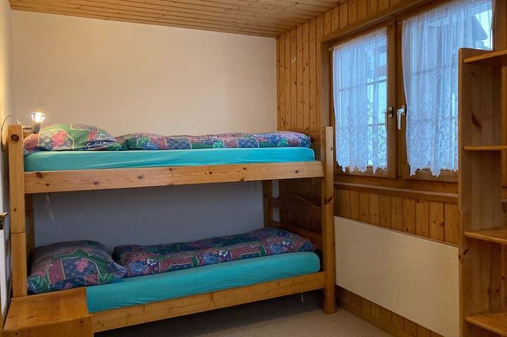 Ganze Wohnung, Chalet Gerbera Appartement/Fewo, Bad, Wc 5-Bettwohnung in Rosswald, Brig