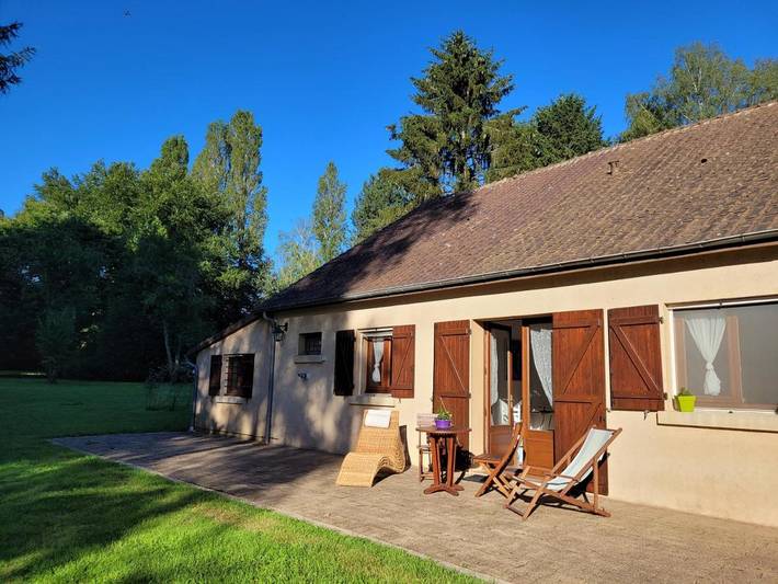 Chambre d’hôte pour 2 personnes, avec Terrasse et Jardin à Saint-Malo-en-Donziois