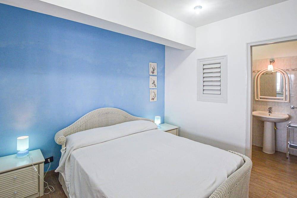 Beautiful home in Pozzallo with Wifi in Tegolaio, Pozzallo