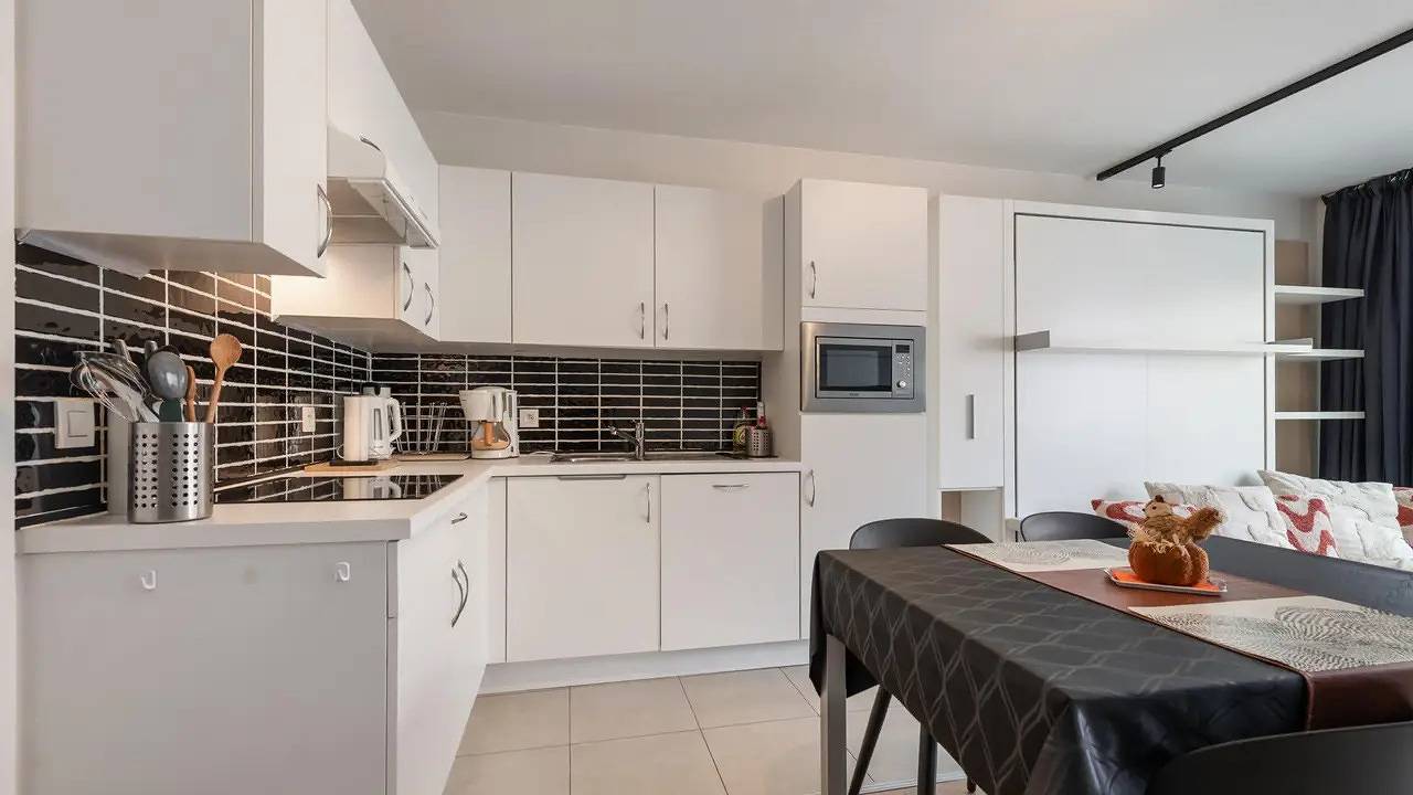 Geheel vakantieappartement, Vakantieappartement voor 3 personen met balkon in De Panne, Belgische Kust