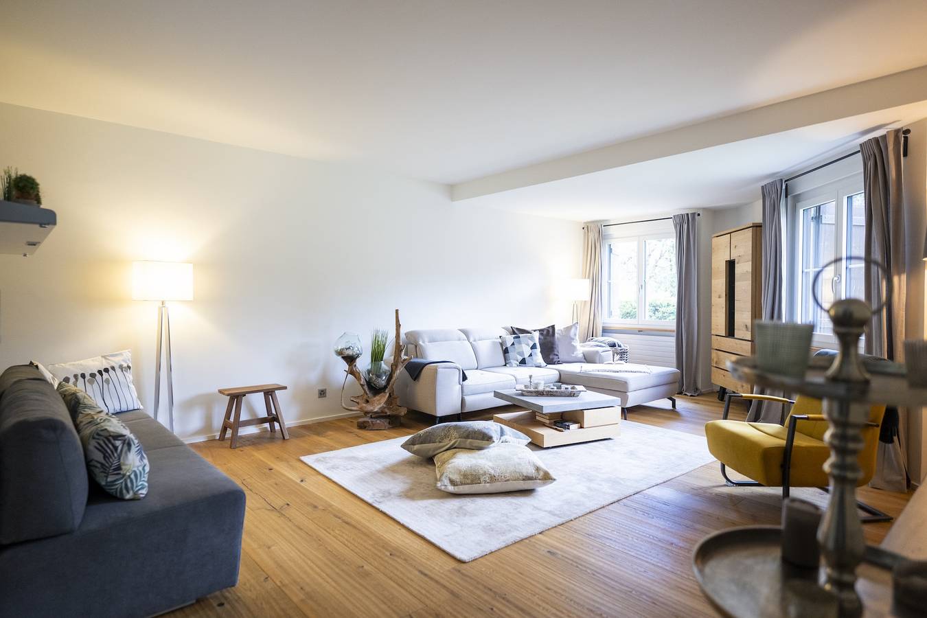 Ganze Wohnung, Chasa Valambrun 1001:  Hochwertig renovierte  2½-Zimmerwohnung gleich beim Golfplatz in Vulpera, Tarasp