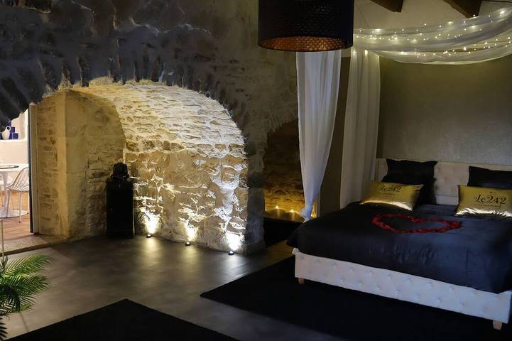 Gîte pour 2 personnes, avec jacuzzi à Monteils (Gard) - 2