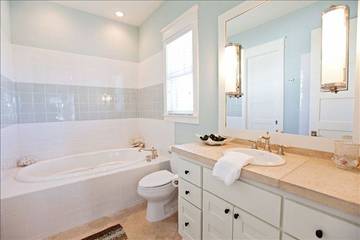 Vacation House for 16 Guests in Inlet Beach, Emerald Coast, Picture 4