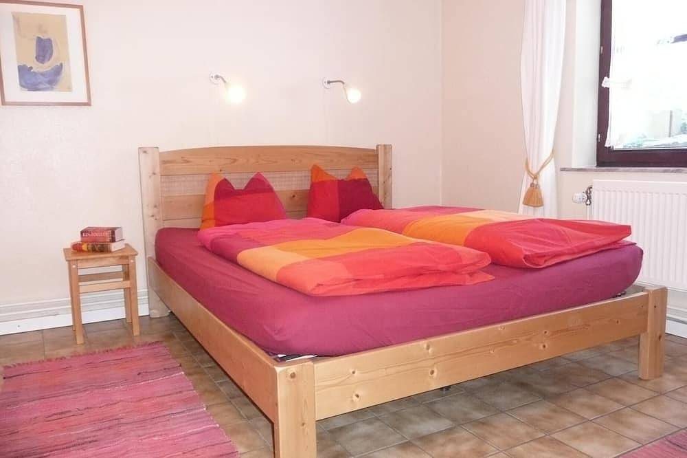 Apartamento entero, Gran jardín, en la montaña, en el campo, lugar idílico, en casa. bienvenida in St. Vith, Parque natural Hautes Fagnes