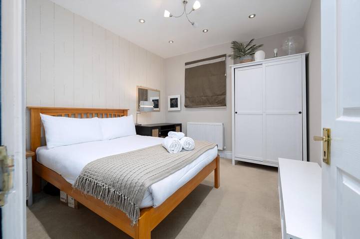 Ganze Wohnung, Ferienwohnung für 4 Personen mit Garten in Hammersmith und Fulham, London
