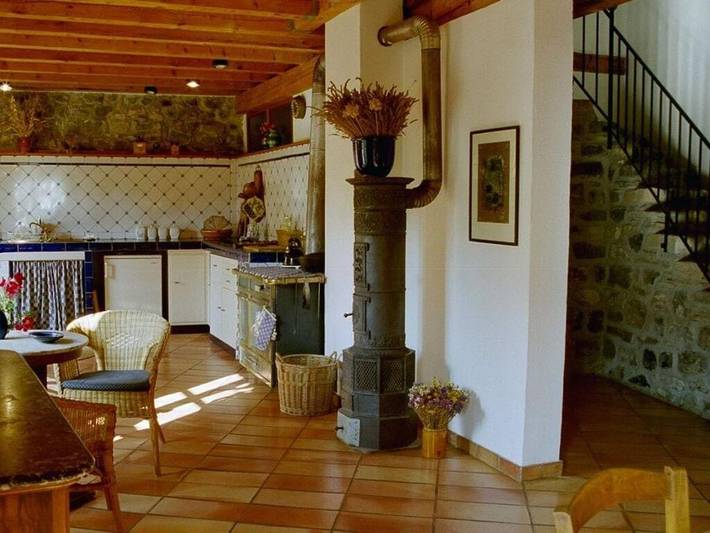 Gîte pour 9 personnes, avec jardin et terrasse à Mirabel - 4