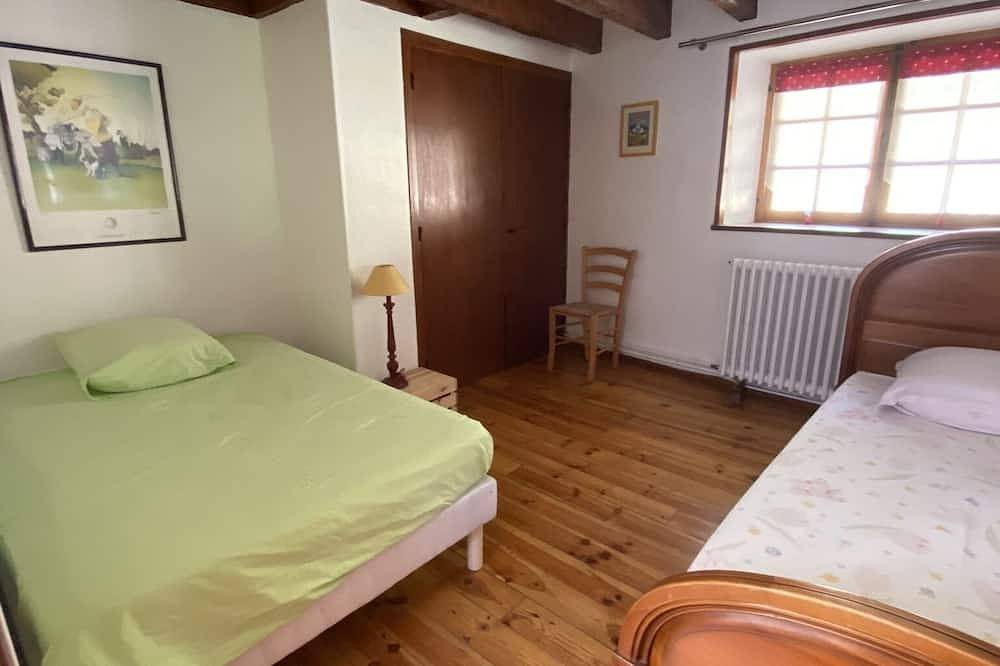 House at the foot of the mountains! in Saint-Pierre-d'Albigny, Chambéry und Umgebung