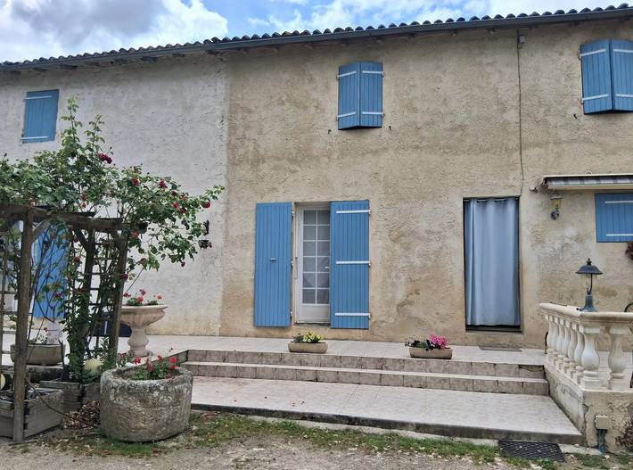 Location de vacances pour 3 personnes, avec jardin, animaux acceptés en Poitou-Charentes
