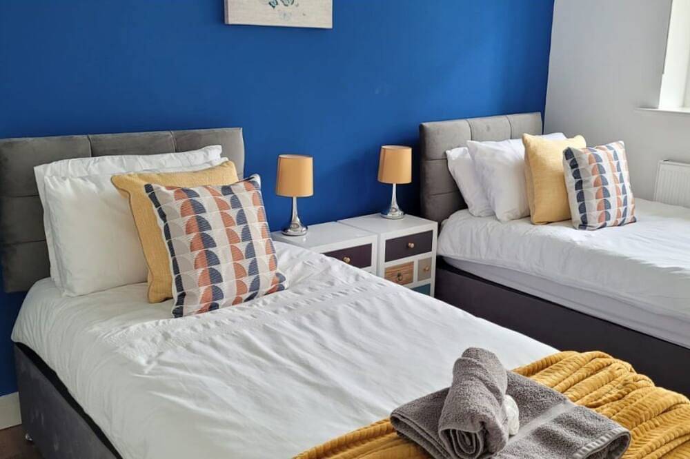 Entire apartment, Srk- Private Luxury Apartments with Parking in Peterborough