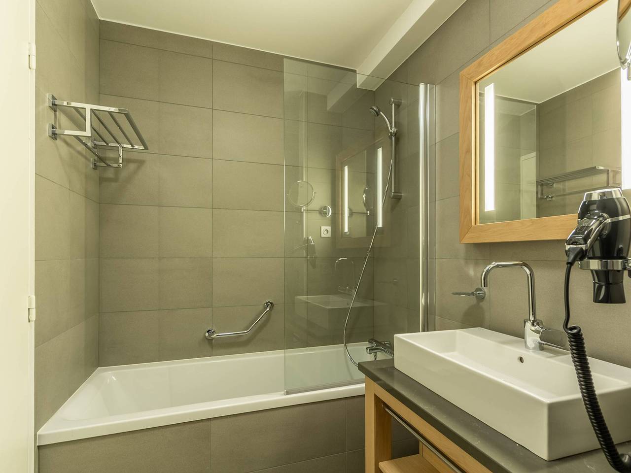 Ganze Wohnung, 4-Zimmer-Duplex mit Pool, Spa und Parkplatz in Arcs 1800 in Arc 1800, Bourg-Saint-Maurice