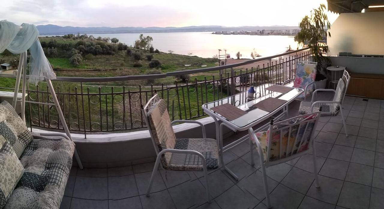 Ganze Wohnung, Apartment with Sea View in Λευκαντί, Chalkida