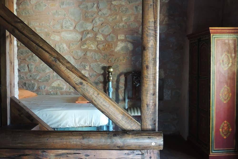 Litle Stone Maisonette in Fokida