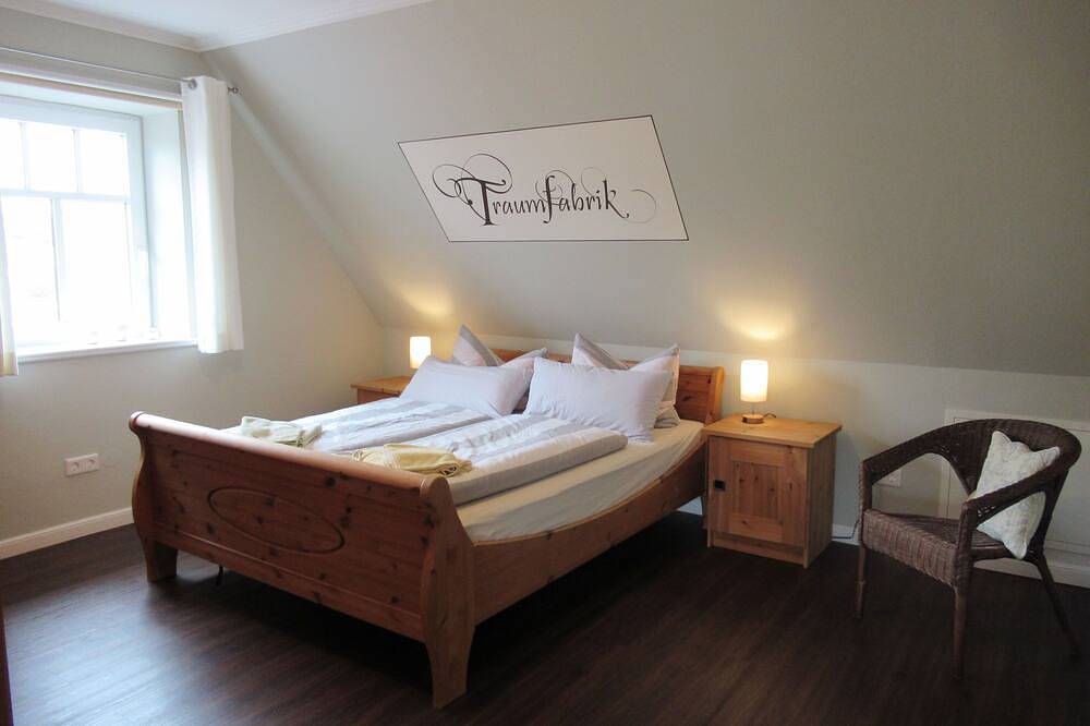 Ganze Wohnung, Haus Meike und Jörg Clausen - Ferienwohnung in Utersum, Föhr