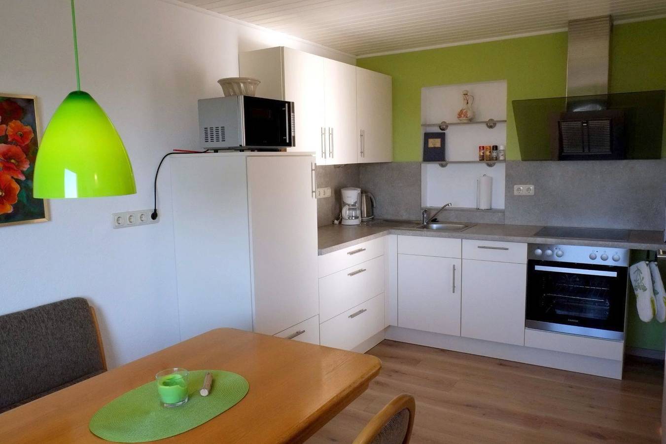 Ganze Ferienwohnung, 2-Bett-Ferienw. Wald und Wiese Du/Wc, Nichtraucher in Gerolstein, Vulkaneifel