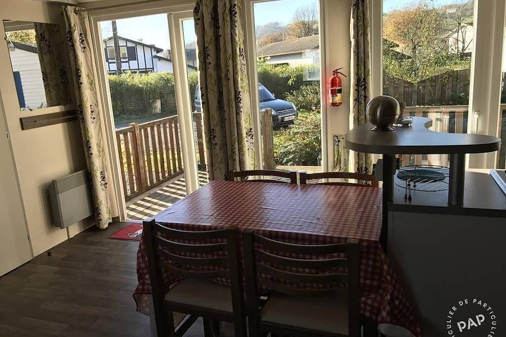 Mobile home rental Saint Pee Sur Nivelle 8 persons in Saint-Pée-sur-Nivelle, Bayonne region