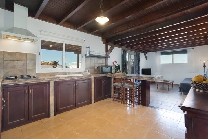 Ferienhaus 'Almar' mit Meerblick, privater Terrasse und Wlan in El Cuchillo, Tinajo