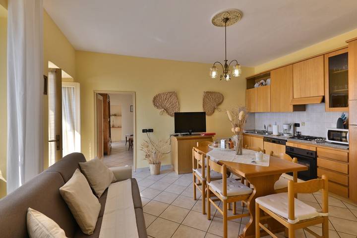 Ferienwohnung für 4 Personen, mit Seeblick und Terrasse in Tignale - 3