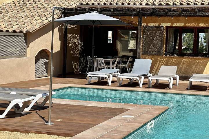 Finca für 8 Personen, mit Terrasse und Garten in Sa Punta