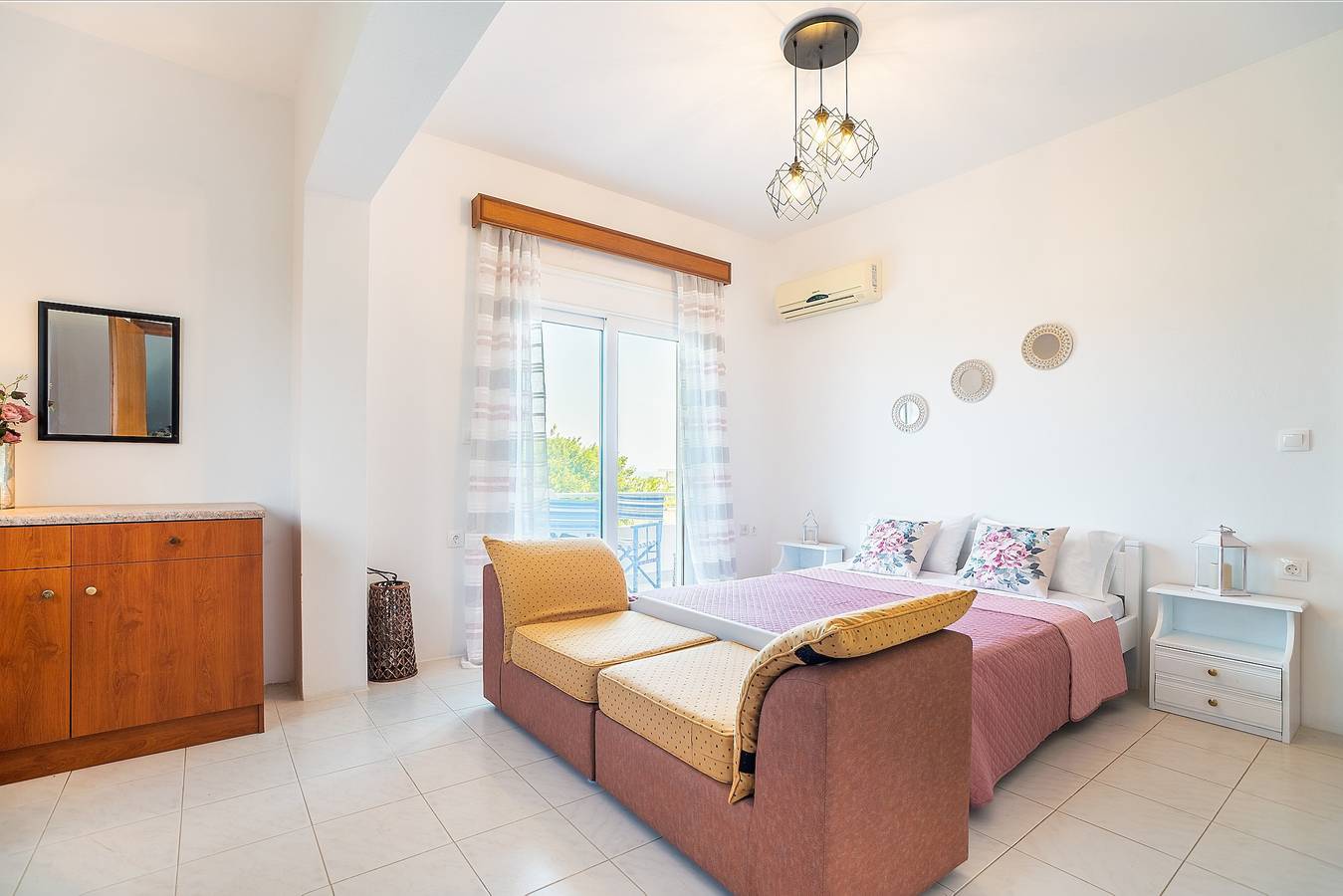 Vakantiehuis "La Christine" met zeezicht, 2 balkons & Wi-Fi, foto 12