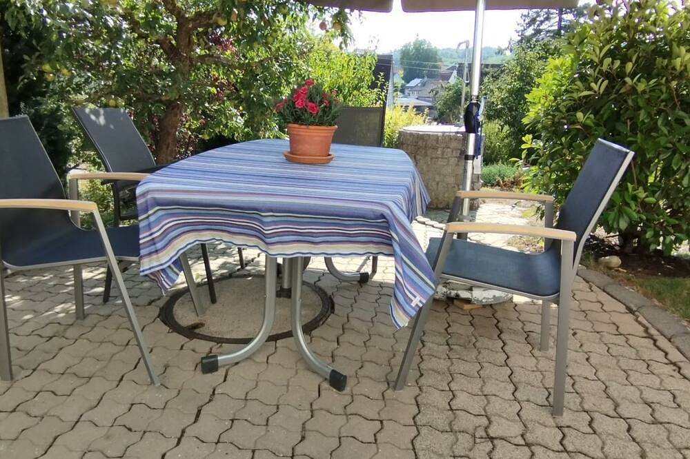 Ganze Wohnung, Gemütliche Ferienwohnung mit großem Garten  Verbindung zum Kocher-Jagsttalradweg in Dörzbach, Hohenlohe