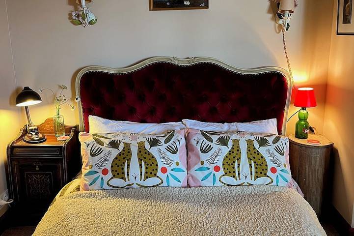 Location de vacances pour 5 personnes, avec piscine ainsi que terrasse et jardin à Ambrières-les-Vallées - 3