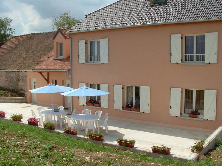 Gîte pour 12 personnes, avec terrasse et jardin dans Seine-et-Marne - 2