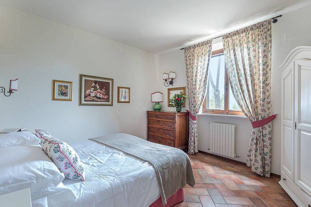 Solaria di Santa Maddalena 14, Castelnuovo Berardenga, Siena and Chianti in Vagliagli, Chianti