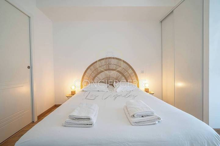 Gîte pour 6 personnes, avec piscine et jardin dans Calanque de Cap Rousset - 2