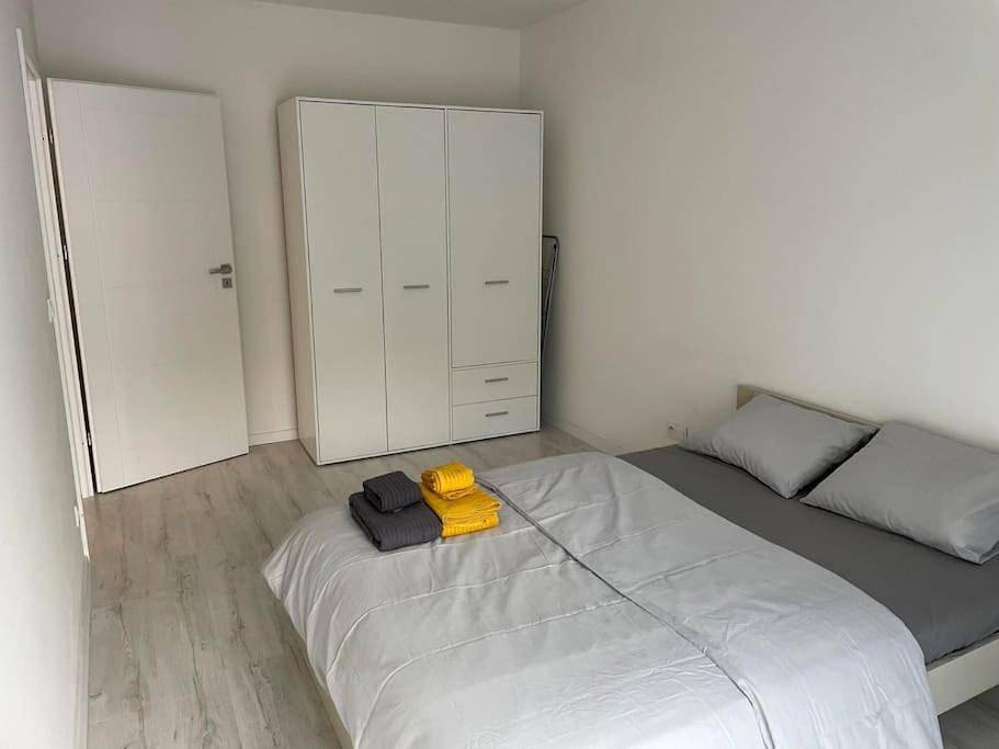 Cały apartament, One-Bedroom Apartment in Białołęka, Warszawa