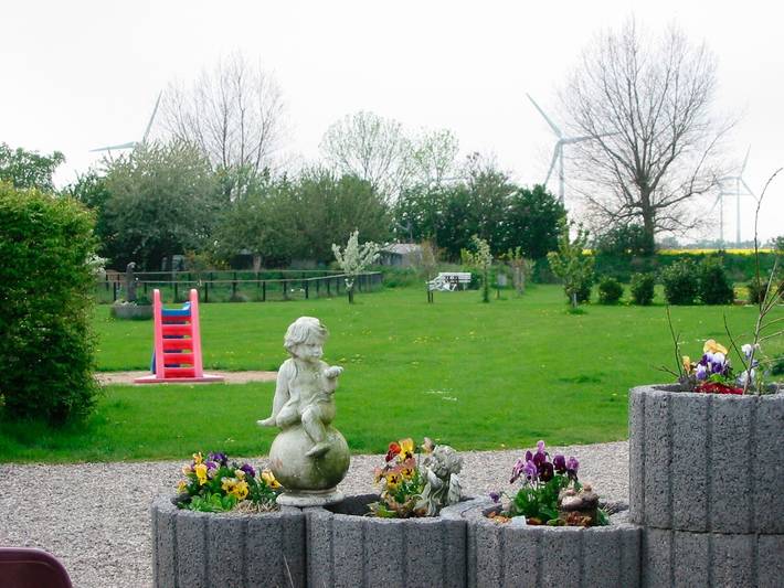 Ferienwohnung für 3 Personen, mit Pool und Terrasse sowie Garten in Westfehmarn